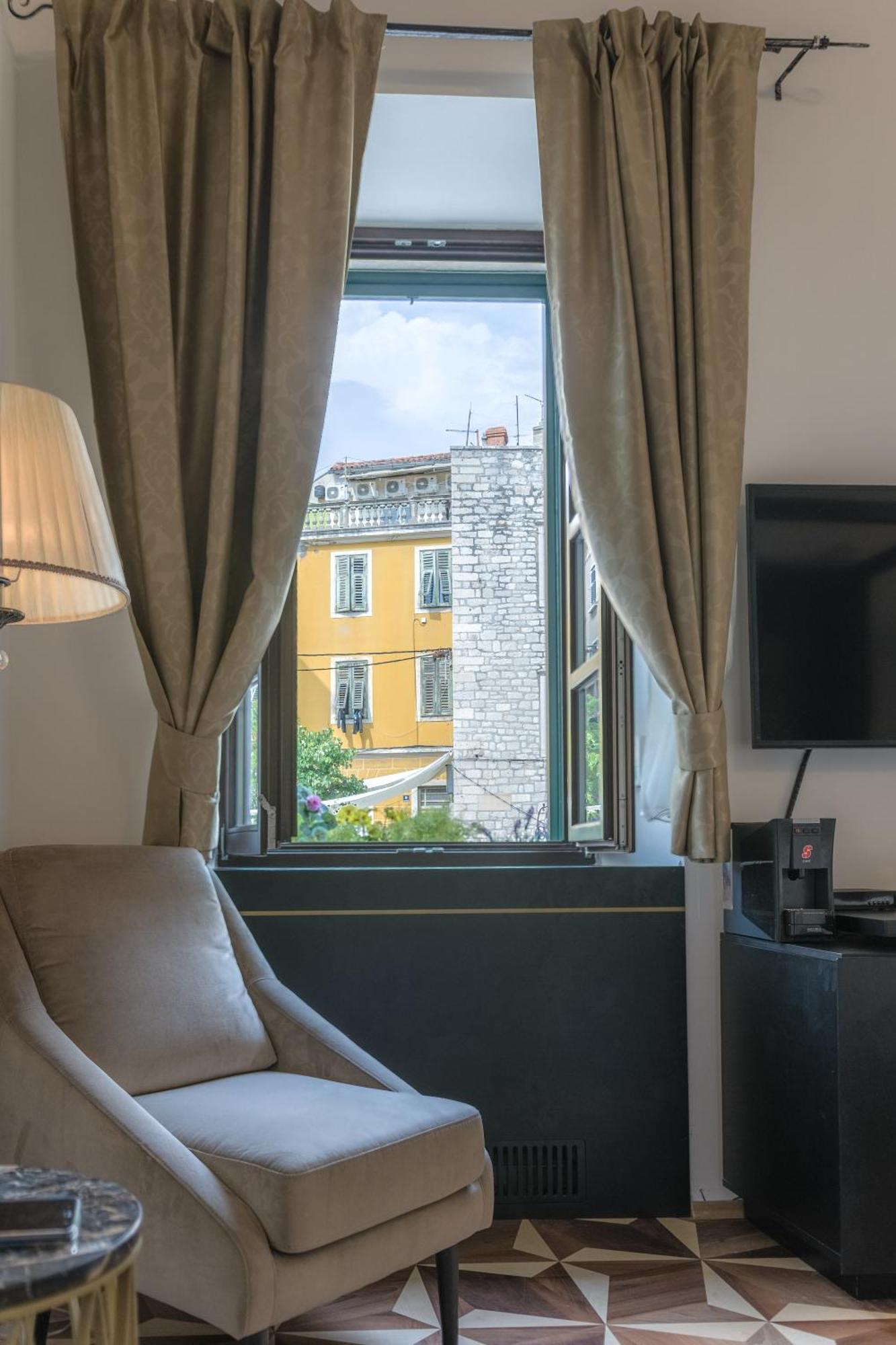 King Kresimir Heritage Hotel (Adults Only) Šibenik Esterno foto